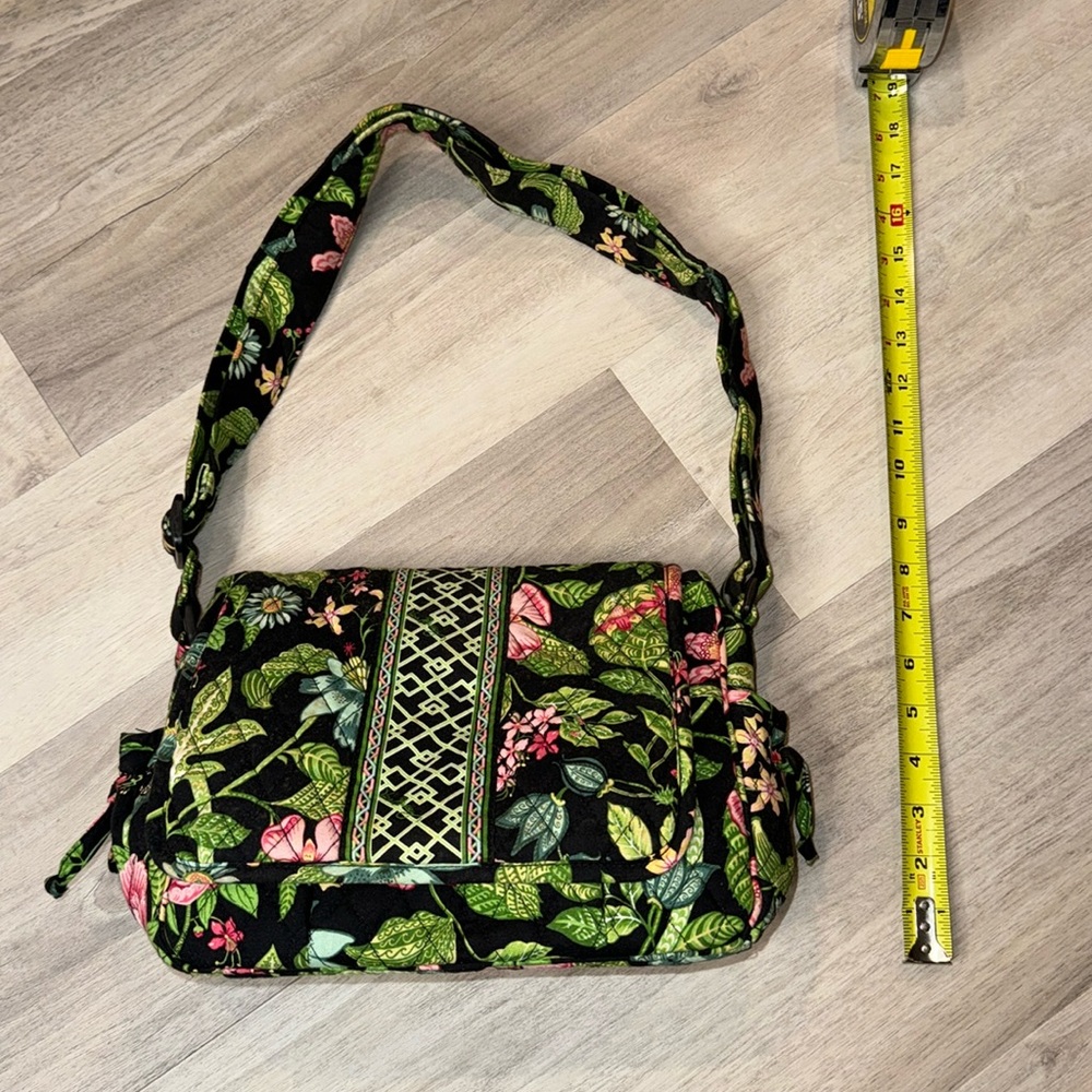 Floral print small Vera Bradley bag